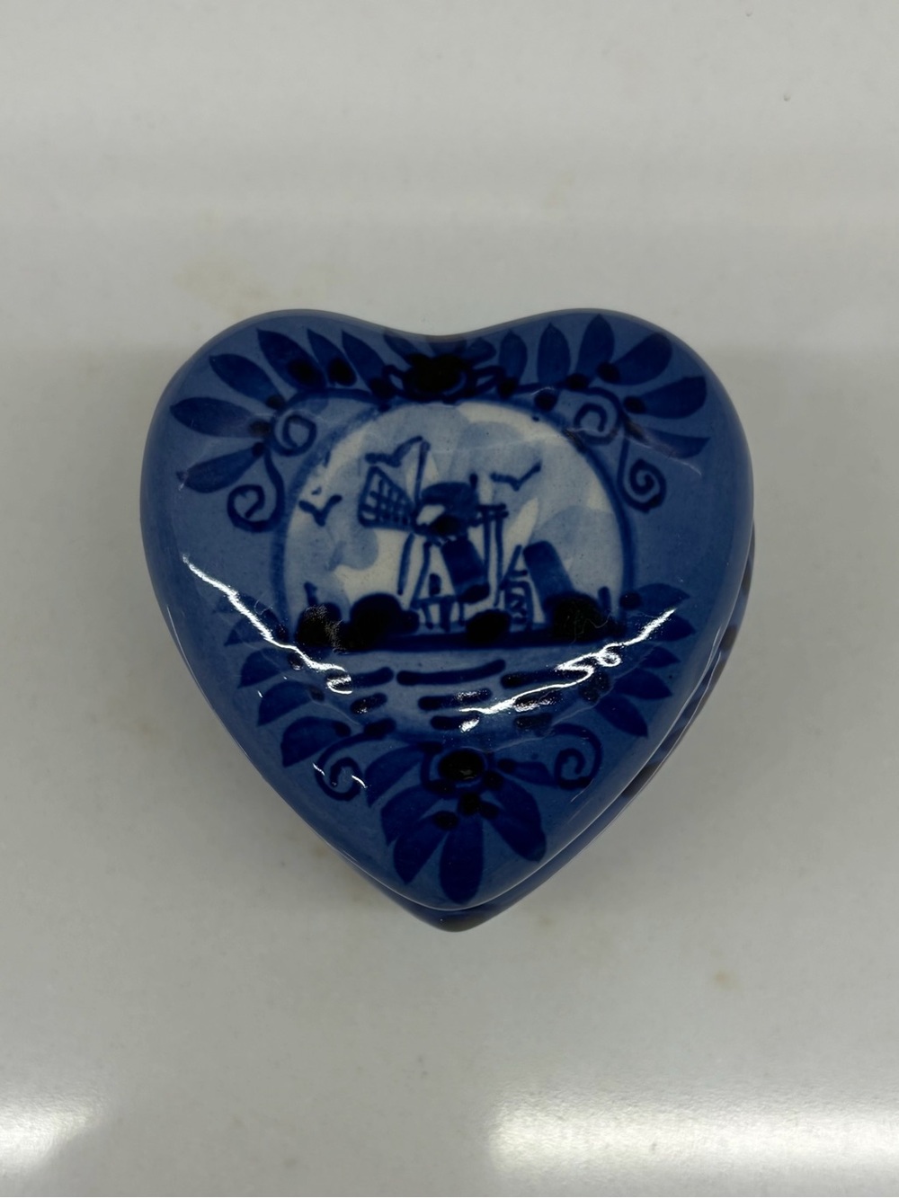Authentic Handpainted Delfts Blue Holland Heart Trinket Box #35 Windmill